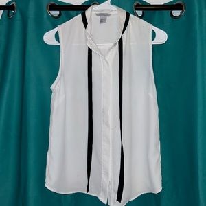 Sleeveless button up with neck tie